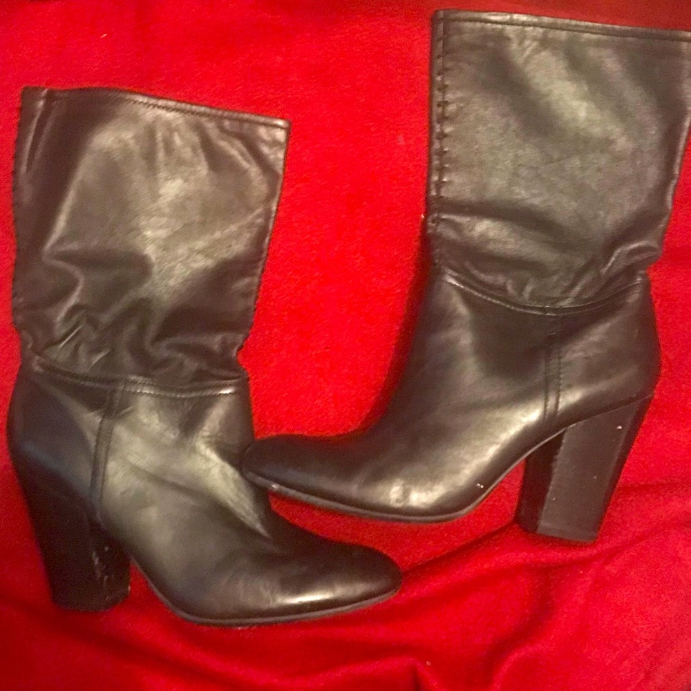Used great condition Black leather boots size 10m
